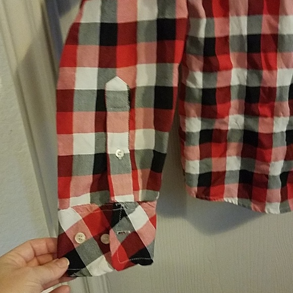 Plaid button down blouse sz. L NEW - Picture 2 of 9